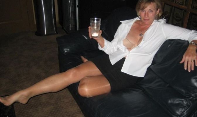 Вызвать проститутку на дом в Казани (Варя, от 5000 руб. в час)