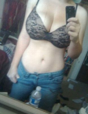 Вика — проститутка, 24 лет, работает 24 7