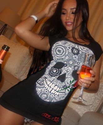 Заказать девушку от 4000 руб. в час (Вика, 23 лет)