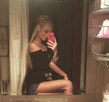 Молоденькая студентка Софа, рост: 159, вес: 52