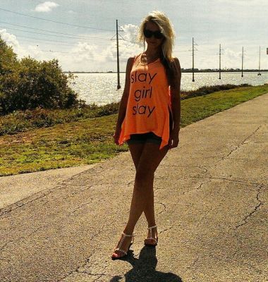 Аня — проститутка с выездом, рост: 166, вес: 61