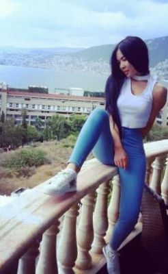 Снять девушку (Николь, рост: 170, вес: 52)